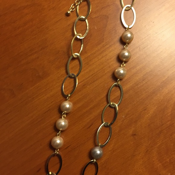 Necklace and earring set - Picture 4 of 5